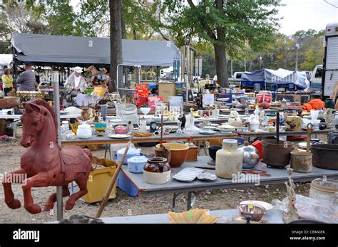 First monday flea market texas. Parking Map City of Canton parking is available for the Original First Monday Park at a cost of $10 per vehicle at the following locations: West Gate Entrance on FM 859 (Exit 526 off I-20) Buses should use the West Gate Entrance. Near the Civic Center on … 
