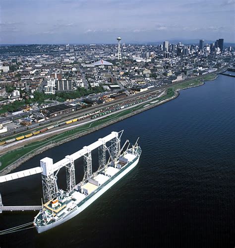 First ship to load at Port of Seattle