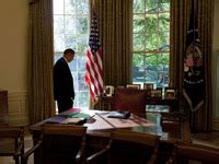 Fiscal Cliff Forces Republicans and Democrats to Work Together