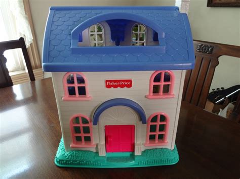 Fisher Price Little Peoples Dolls House