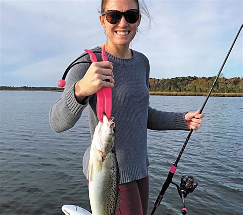 Oct 3, 2022 · Next post: Swansboro / Emerald Isle – October 2023. Mickey, of The Reel Outdoors, reports that bottom rig setups from the surf are producing a variety of sea mullet, spot, pompano, bluefish, black drum, and flounder. At times, anglers […] . 