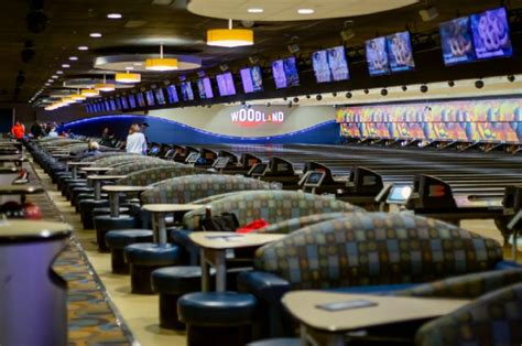 Fishers bowling. Best Arcades in Fishers, IN - Boss Battle Games, Pinheads & Alley's Alehouse, Laser Flash, Bowl 32, Dave & Buster's - Indianapolis, Royal Pin Woodland, Chuck E. Cheese, DreamAuthentics, Play-A-Lot, Gamers Shuttle 