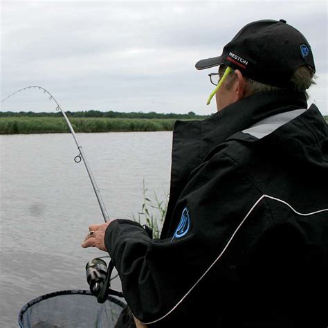 Fishing reports, best baits and forecast for fishing in River Yare