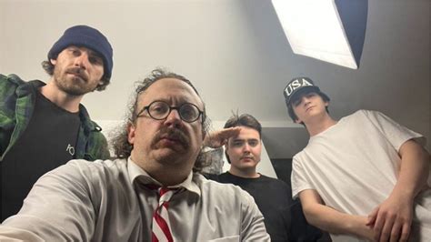 Sam Hyde's Fishtank Live Day 16. The gang roasts Simmons and his book, prob in an effort to get Top J off their minds. Banger TTS too.#samhyde #fishtank #fis...