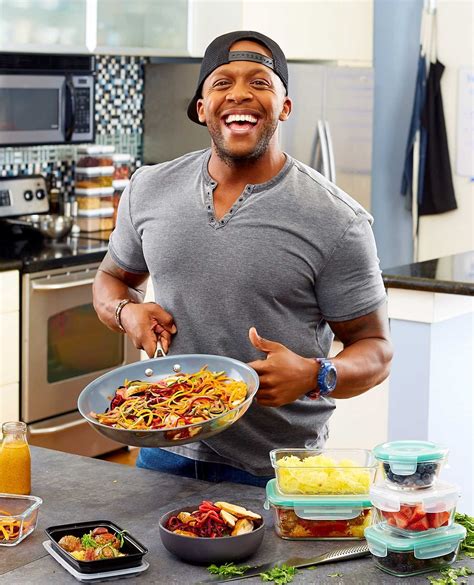 Fitmencook. The fitness influencer and creator of the #1 bestselling Food & Drink app, FitMenCook, shares 100 easy, quick meal prep recipes that will save you time, money, and inches on your waistline—helping you to get healthy on your own terms. We like to be inspired when it comes to food. No one enjoys cookie-cutter meal … 