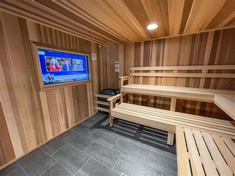 Fitness center with sauna near me. The centre has a variety of aerobic classes, spinning classes,aqua aerobics and six 5 aside football pitches. Use of sauna & steam room is included in pool ... 