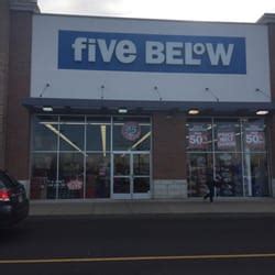  You can visit Five Below in Polaris Towne Center at 1355 Polaris Parkway, in the north part of Columbus (a few minutes walk from Polaris Fashion Place).This discount store is happy to serve people within the locales of Hilliard, Galena, Powell, New Albany, Lewis Center, Dublin and Westerville. . 