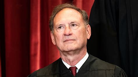 Five key lines from Alito’s draft overturning Roe v. Wade - Yahoo