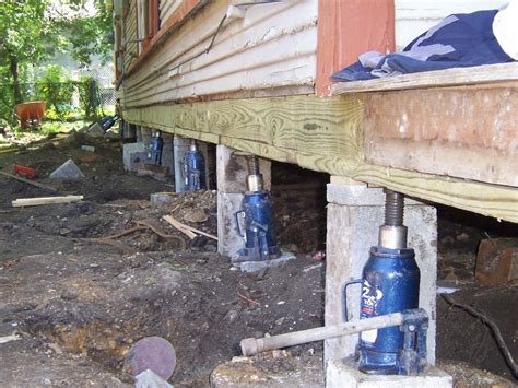 Fix house foundation. Aug 23, 2023 · How much does it cost to fix a house foundation? Homeowners can expect to pay $4,926 on average for foundation repair. Some superficial cracks can cost as little as $500 to repair, and hydraulic ... 