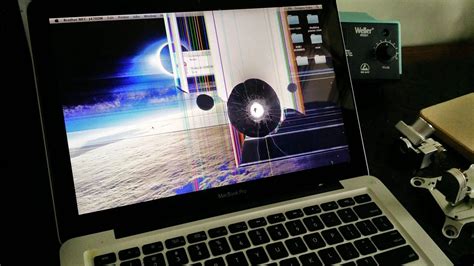 Fix macbook screen. If your Apple one-year limited warranty has expired, expect to pay a minimum of $700 to repair or change your broken MacBook Air screen. You can always invest ... 