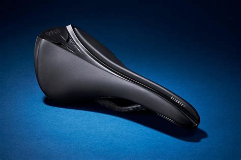 Fizik Aliante R1 Versus Evo review - Saddles - BikeRadar