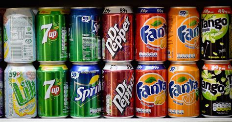 Fizzy drinks. From 1989 to 2008, calories from sugary beverages increased by 60% in children ages 6 to 11, from 130 to 209 calories per day, and the percentage of children consuming them rose from 79% to 91%. [34] In 2005, sugary drinks (soda, energy, sports drinks) were the top calorie source in teens’ diets (226 calories per day), beating out pizza (213 ... 