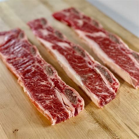 Flanken beef short ribs. 1. Beef short ribs cut – Korean barbecue calls for a specific way of cutting beef short ribs so they are thin and cook quickly on the grill. They are either sliced through the bone into approx 0.7cm … 