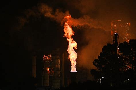 Flaring reported Wednesday night at Martinez refinery