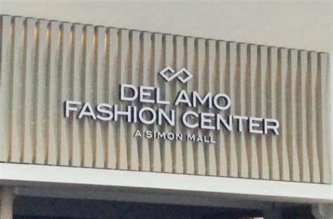 Flash Mob Of Hundreds Causes Del Amo Fashion Center Shutdown