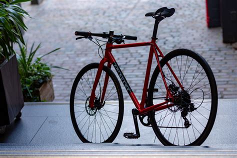 Flat Bar Road & Commuter Bikes - BikesOnline