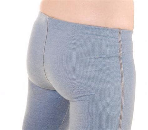 Flat butt. Whether you were blessed with a butt like J.Lo or are looking to make your booty look more, er, well-rounded, finding the best jeans for your rear often comes down to pocket placement. 