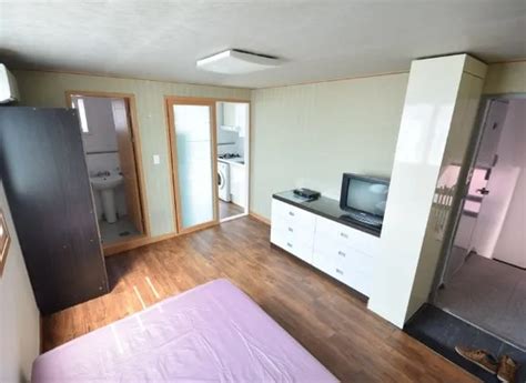 Flat in south korea. 1 Bedroom Apartment Seoul - Find here the best and luxurious 1 bedroom apartments for rent in Seoul, South Korea. Book now for extended stay. ... At the same time, every apartment also gets complimentary Wi-Fi for excellent connectivity along with flat-screen televisions for entertainment and recreation. 