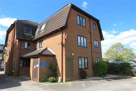 Flats To Rent In New Milton OnTheMarket