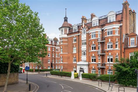 Flats for sale in Hurlingham Road, London SW6