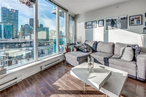 Flats in vancouver. Looking for A House, Condo, Or Apartment For Rent In Vancouver? Find Your Next Home By Searching Our Listings. Or, Post Your Property Rental With Us. 