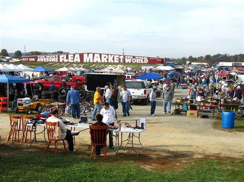 This is a review for flea markets in Florence, SC: "2017's Yelp 100 Challenge 86/100 Visited this Flea Market while taking my boyfriend to meet my family, & he is obsessed with Flea markets and this one did not disappoint! This was probably the biggest indoor/outdoor Flea market I'd ever been to, and definitely the strangest as well.. 