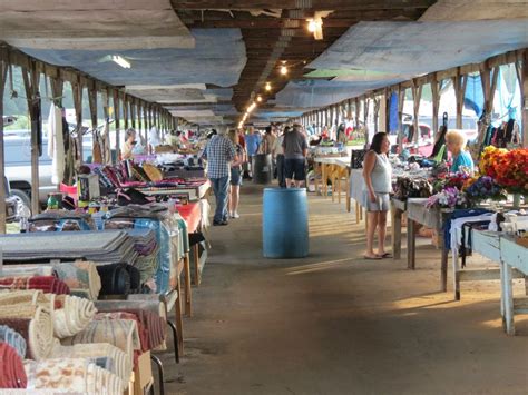 Answer 1 of 3: Does anyone know if the Gullah Flea Market is still in operation? Thanks. Hilton Head. Hilton Head Tourism Hilton Head Hotels Hilton Head Bed and Breakfast Flights to Hilton Head Hilton Head Restaurants Things to Do in Hilton Head Hilton Head Travel Forum. 
