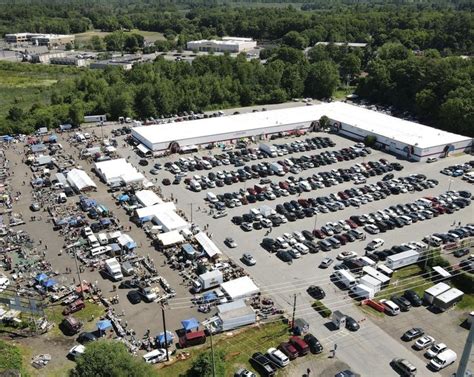 Flea market nh salem. Sep 2, 2022 · The biggest flea market in New Hampshire sits on a huge area of land in Salem, just off I-93 on Hampshire Road. The Salem Flea Market operates in cold and warm months, making it great for year-round needs. 