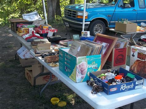 Flea market salina ks. Treasure Hunt Flea Market, Fort Scott, Kansas. 947 likes · 4 talking about this · 41 were here. Stop in and say Hi to Carol at Treasure Hunt Fleamarket 6 S. Main and browse our wide selection of... Treasure Hunt Flea Market, Fort Scott, Kansas. 944 likes · 1 talking about this · 41 were here. ... 
