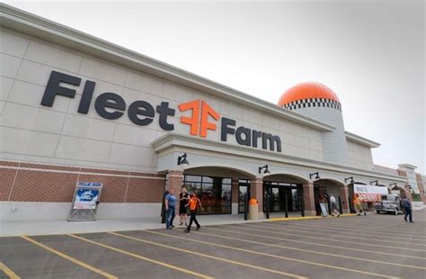 Fleet farm ecom 4000. If you disagreed with him and spoke up you were out the door. Pay is very bad, and the highest annual raise corporate allows is 25 cents. So every year you work there you are paid less than the year before due to inflation. Corporate leadership is scatterbrained and shortsighted. Stores are always understaffed due … 