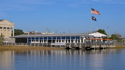 Fleet landing restaurant & bar. The outdoor bar overlooks the Ravenel Bridge and most of the seats have views of the harbor. Spy on downtown Charleston from across the Cooper River. Open in Google Maps. 24 Patriots Point Rd, Mt. Pleasant, SC 29464. (843) 284-7070. Visit Website. Charleston Harbor Fish House. Charleston Harbor Fish House. 