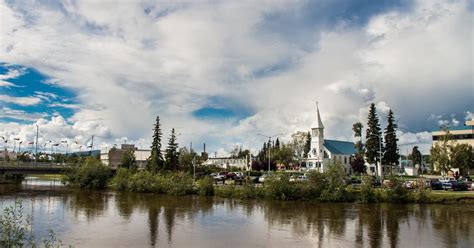 Flights to alaska fairbanks. Alaska is one of the most beautiful places in the world, and taking a cruise is one of the best ways to experience it. With so many different cruise lines offering trips to Alaska,... 