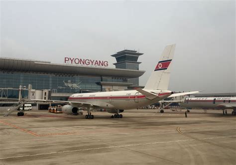 Airports With Direct Flights From the U.K. While there are no direct flights to Pyongyang International Airport (FNJ) from the U.K., travellers can fly to Beijing in China and board Air Koryo. From Beijing, the two-hour flight will land directly in the Sunan District just north of the city's centre. Airlines That Fly to Pyongyang From the U.K.. 