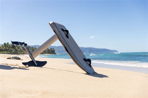 Fliteboard. Mar 1, 2023 · Fliteboard Ultra L. Bathed in a shimmering gold metallic finish (said to be inspired by no less than the sunset in Ibiza!), the Ultra L comes in at under 50 pounds and utilizes an equally ... 