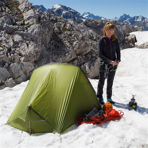 Float to Tranquility: Escape into the Ethereal Embrace of Helium Tents