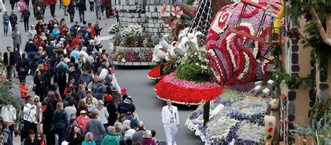 Floatfest: A Parade Showcase » Old Pasadena