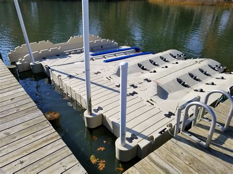Each dock comes with 4 D-rings installed at its edges, that can be used to secure watercraft to the dock, secure dock to anchor or stationary object, or to join several docking platforms together to form larger size docks. For example, 1 dock will provide enough support for 1-person kayak or canoe or up to 9' long inflatable boat or 15' KaBoat..
