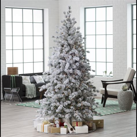 Flocked/Frosted Branches Christmas Trees (1 product)