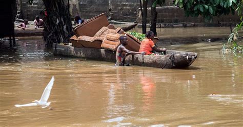 Floods in a central province in Congo kill at least 22 people, a local official says