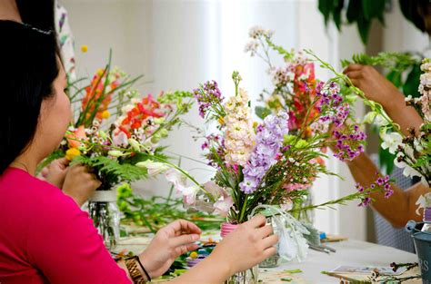 Floral arrangement classes. Arranging flowers? We know. It's scary. Which is why it's so easy to go for the pre-made bouquets at a flower shop, or to stick to one, simple type, or to forgo flowers altogether ... 