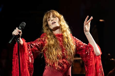 Florence and the machine biography examples