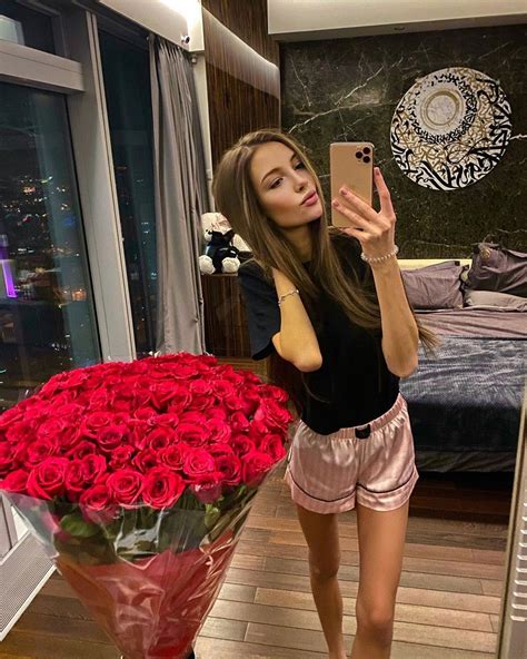 Flores Lauren Instagram Moscow