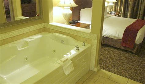 Florida Hot Tub Suites 20 Romantic Spa Tub Suites from 139/Night