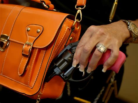 Florida OKs bill to carry concealed guns without a permit