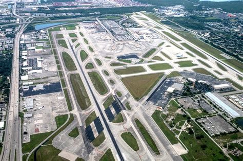 Florida fll airport. Fort Lauderdale–Hollywood International Airport (IATA: FLL, ICAO: KFLL, FAA LID: FLL) is a major public airport in Broward County, Florida, United States. It is one of three airports serving the Miami metropolitan area. 