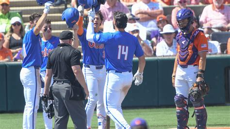 Florida gator baseball. Real time live stats for your favorite team powered by SIDEARM Sports. One location for your team's Stat summaries, Individual stats, Team stats, Team leaders, Play by plays, Split Box scores and more. 
