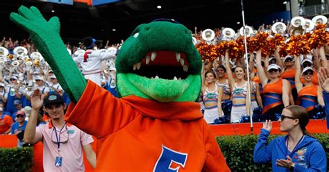 Florida gator football 247. Stay up to date on all the sports you love with CBS Sports HQ. Florida starting Friday, Dec. 8, will host four transfer portal entrants: former Wisconsin wide receiver , former Penn defensive ... 