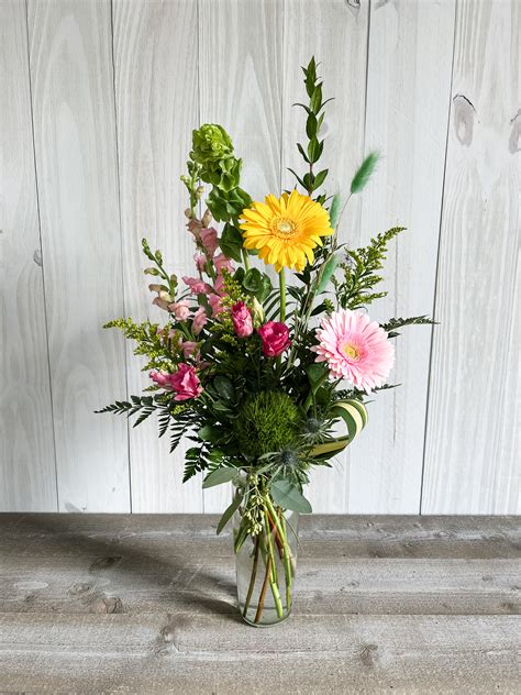 Florist Greenville KY. Flower delivery Greenville Kentucky Terrys Florist