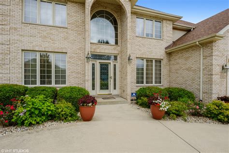 Flossmoor homes for sale. Zillow has 15 homes for sale in 60422. View listing photos, review sales history, and use our detailed real estate filters to find the perfect place. 