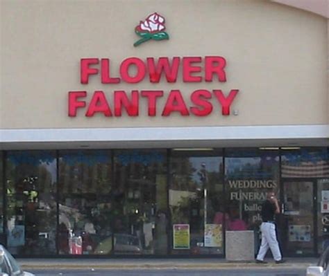 Flower Fantasy, 8321 W. Lawrence Ave, Norridge, IL, Florists